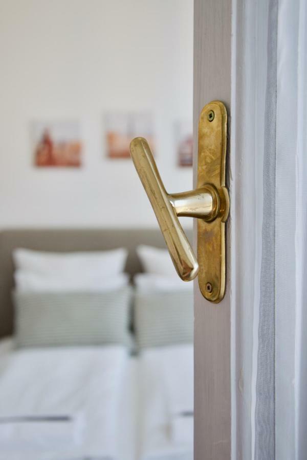 Standard Apartment By Hi5 - Anker 1 Budapest Exterior photo