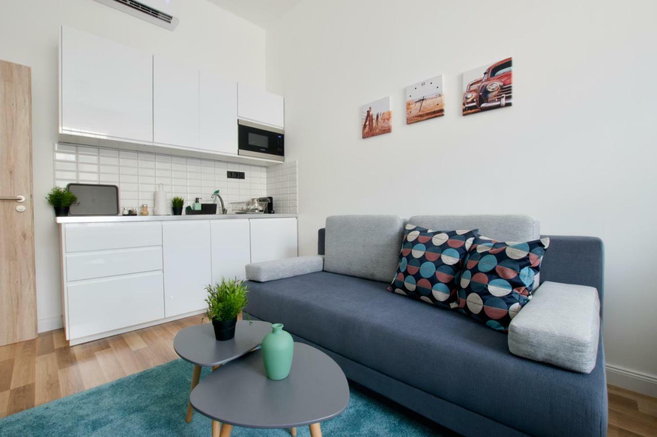 Standard Apartment By Hi5 - Anker 1 Budapest Exterior photo